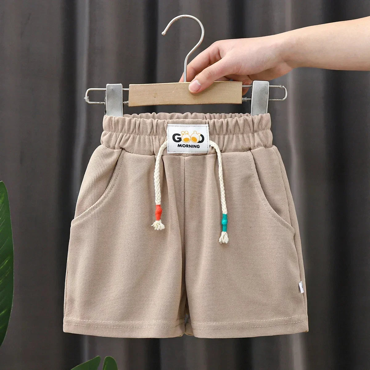 Pantalones cortos para niños "Buenos días" (3T-8T)