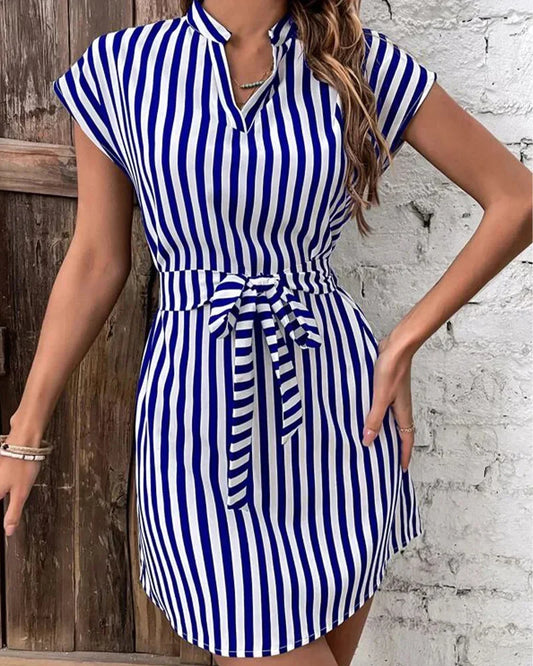 Vestido de rayas azules